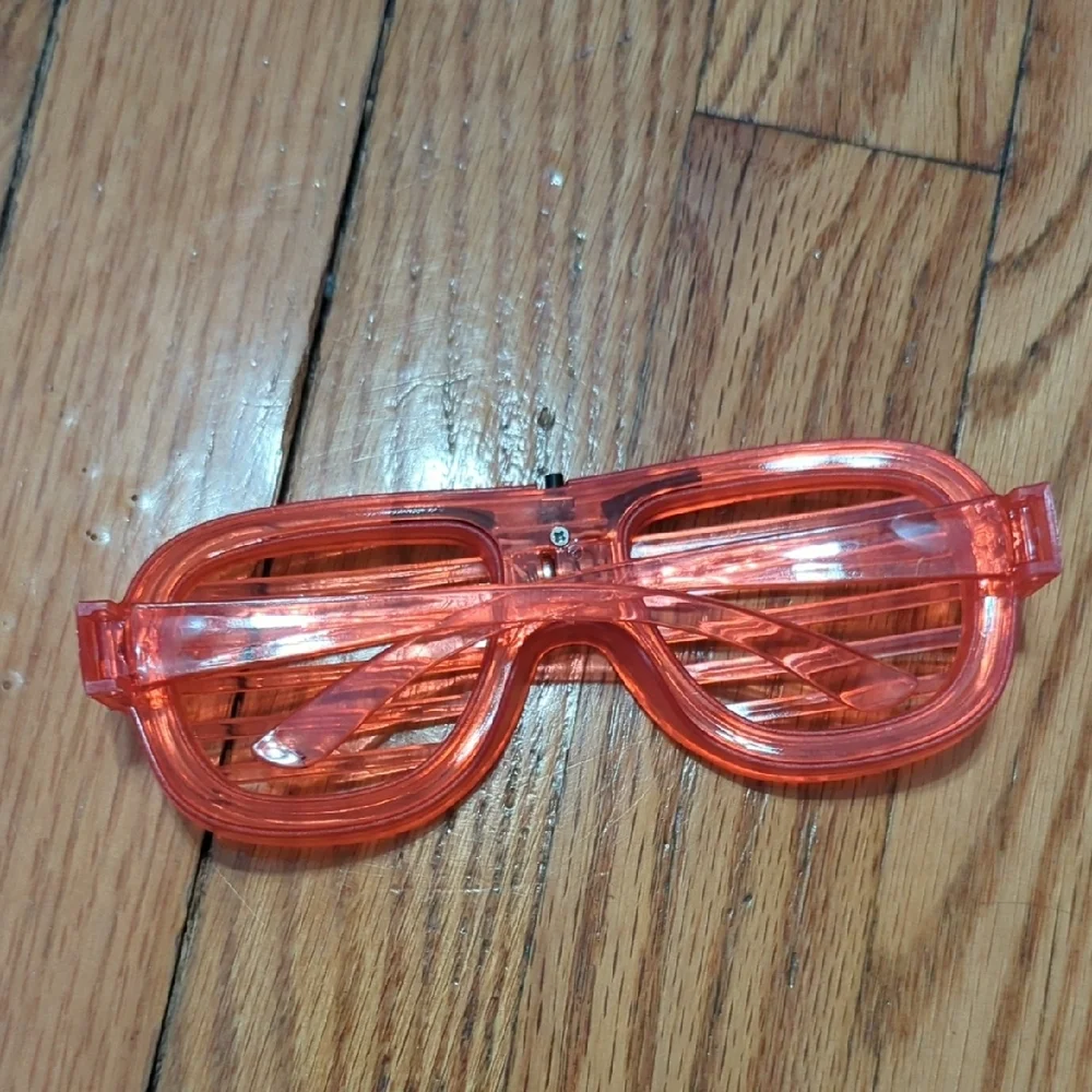 Red Shutter Shades Sunglasses